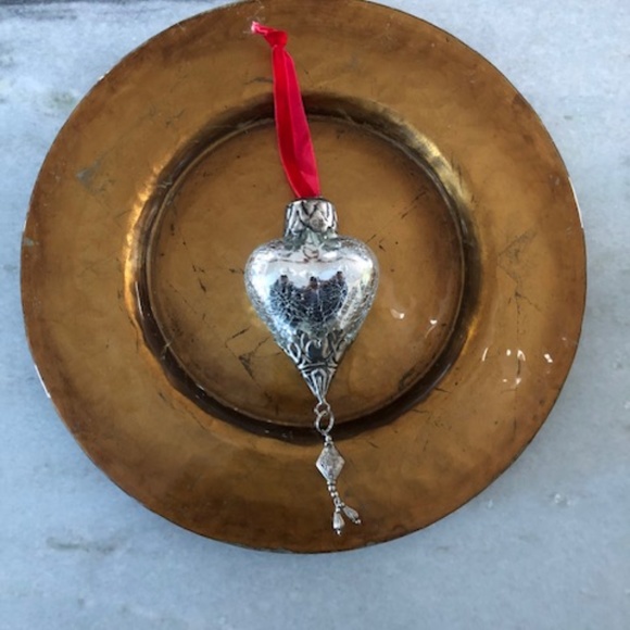 NWT Heart Shaped Christmas Ornaments with metal accents (Silver) - Picture 5 of 8